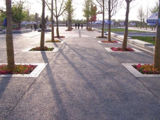 公园透水胶粘石地坪