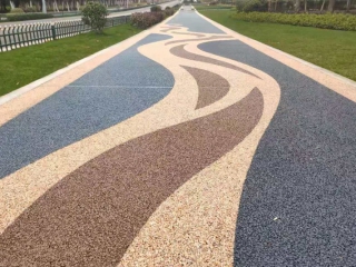 生态透水胶粘石路面